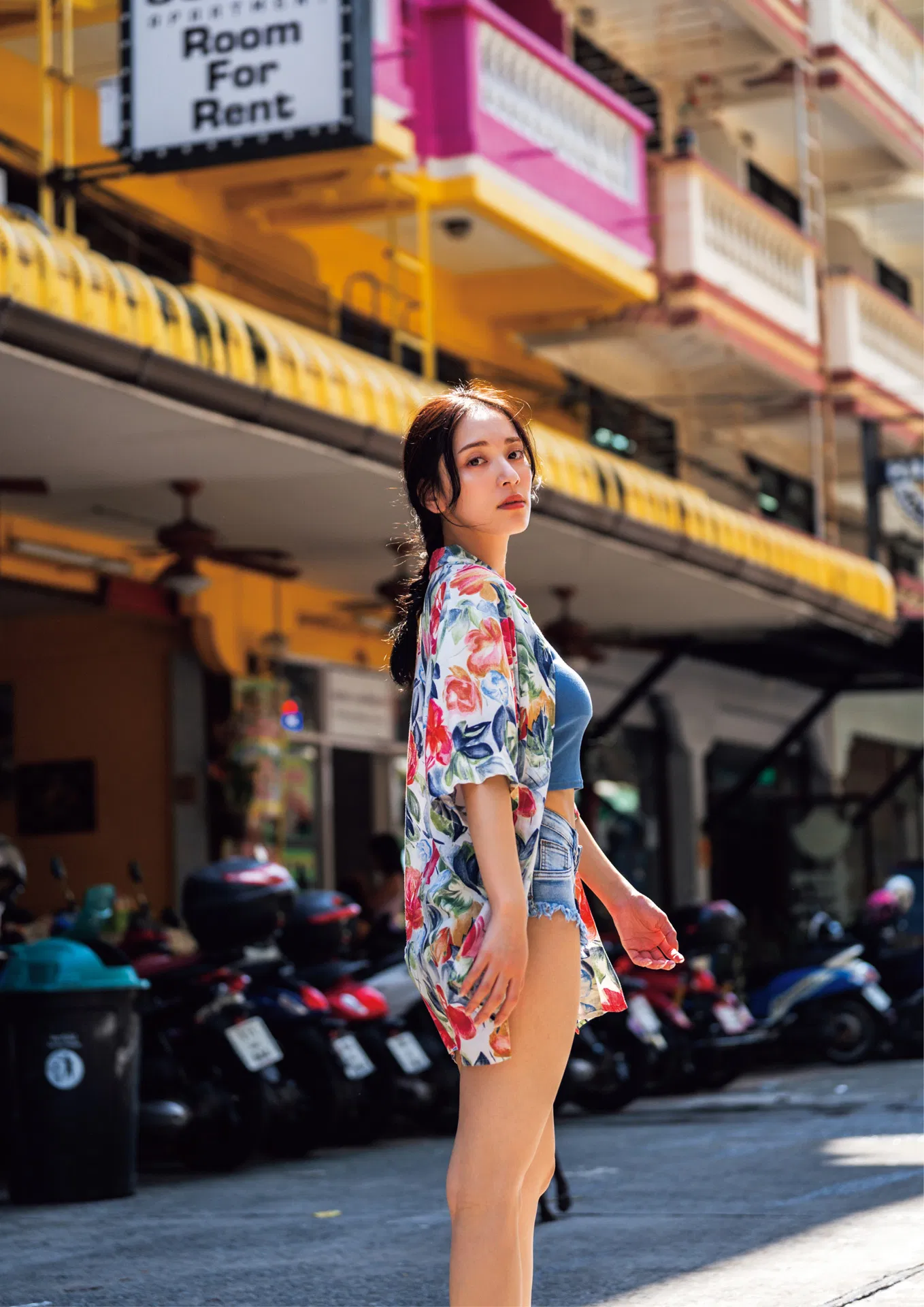 [Photobook] 2025.02.28 【電子版限定45ページ増】都丸紗也華 4th写真集 10。