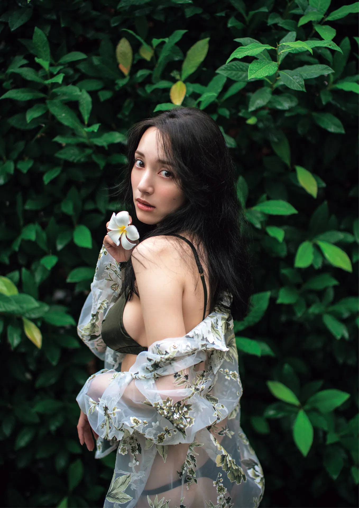 [Photobook] 2025.02.28 【電子版限定45ページ増】都丸紗也華 4th写真集 10。