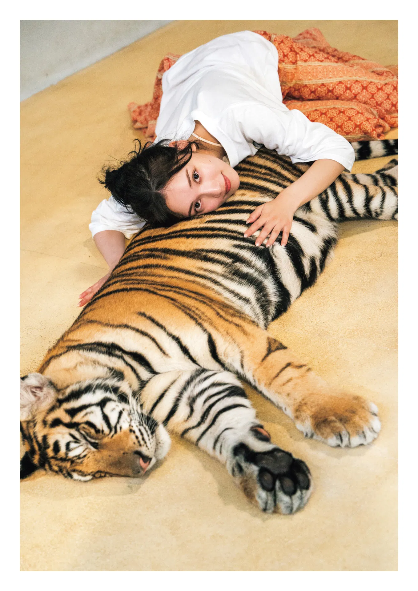 [Photobook] 2025.02.28 【電子版限定45ページ増】都丸紗也華 4th写真集 10。