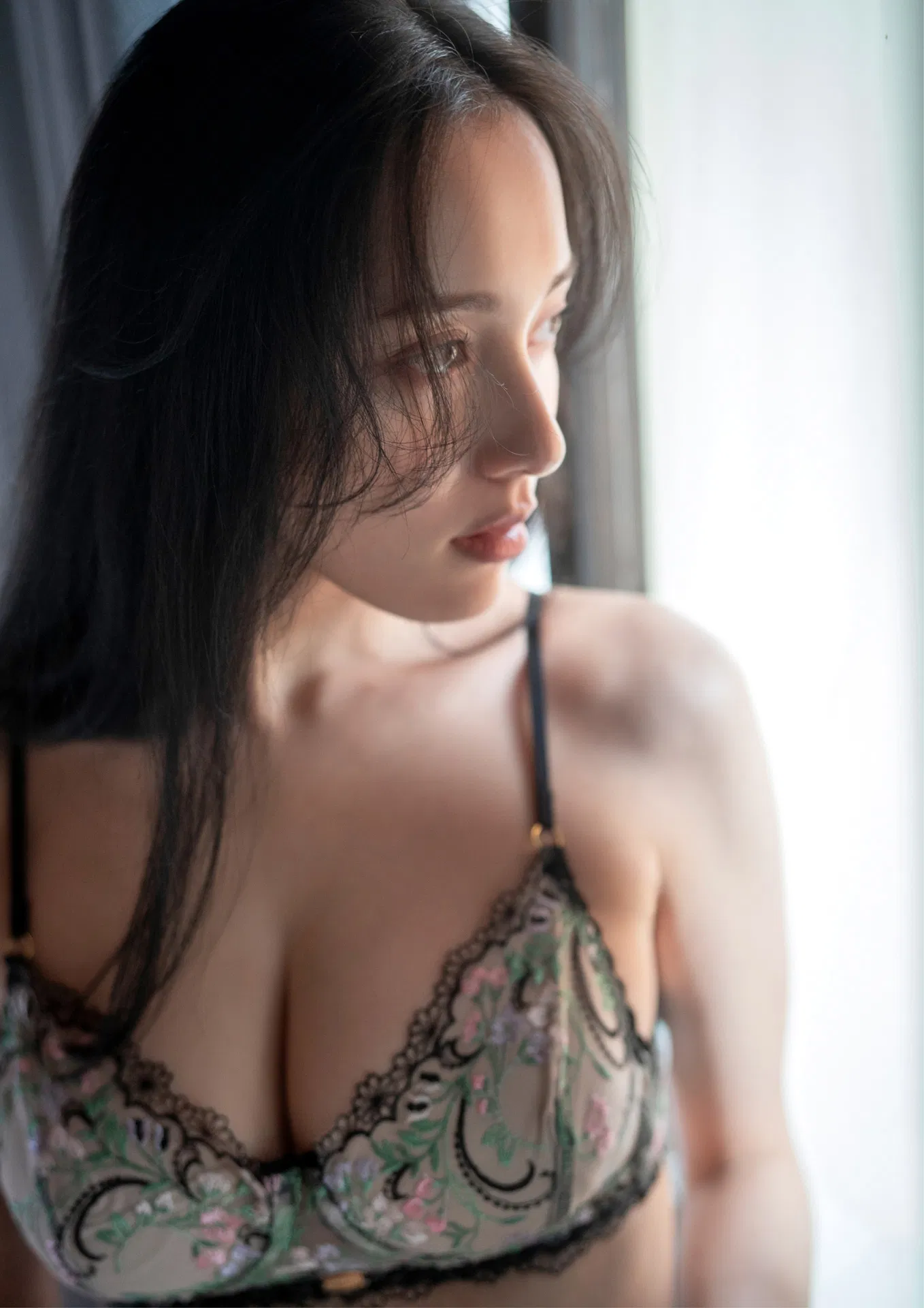 [Photobook] 2025.02.28 【電子版限定45ページ増】都丸紗也華 4th写真集 10。