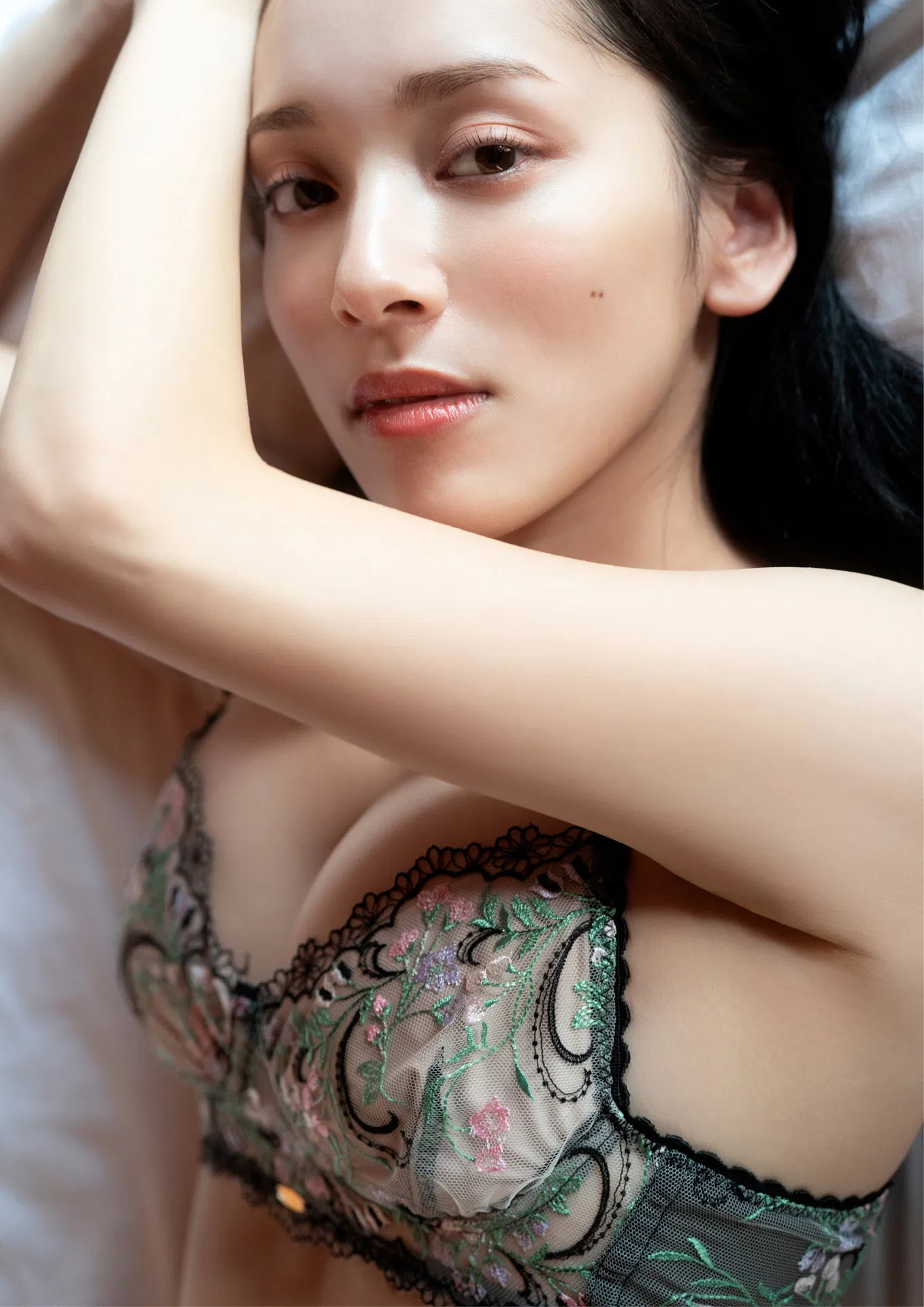 [Photobook] 2025.02.28 【電子版限定45ページ増】都丸紗也華 4th写真集 10。