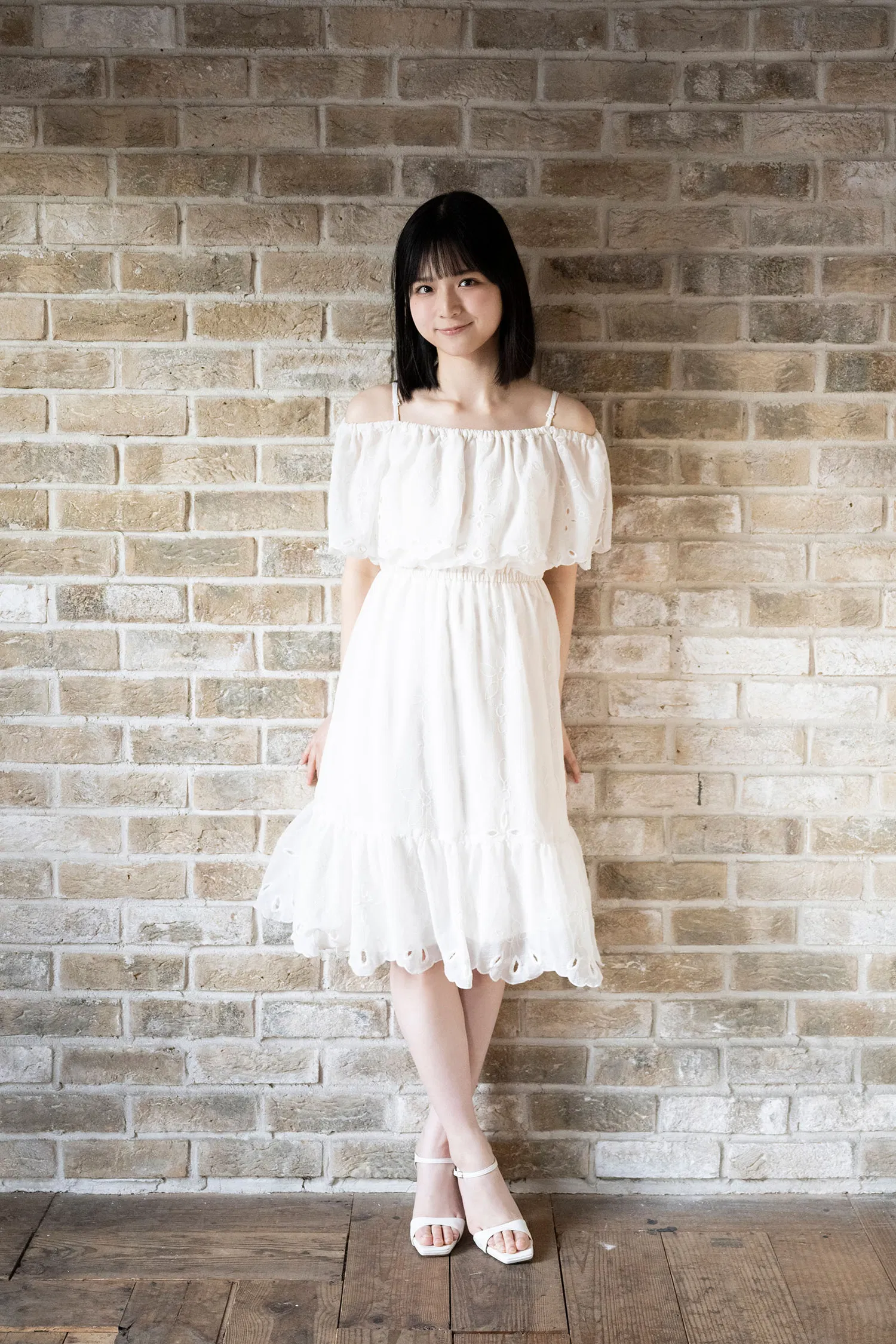 [Photobook] 【カバーガラスガール】曽川咲葵（STU48）タイトルは「 」