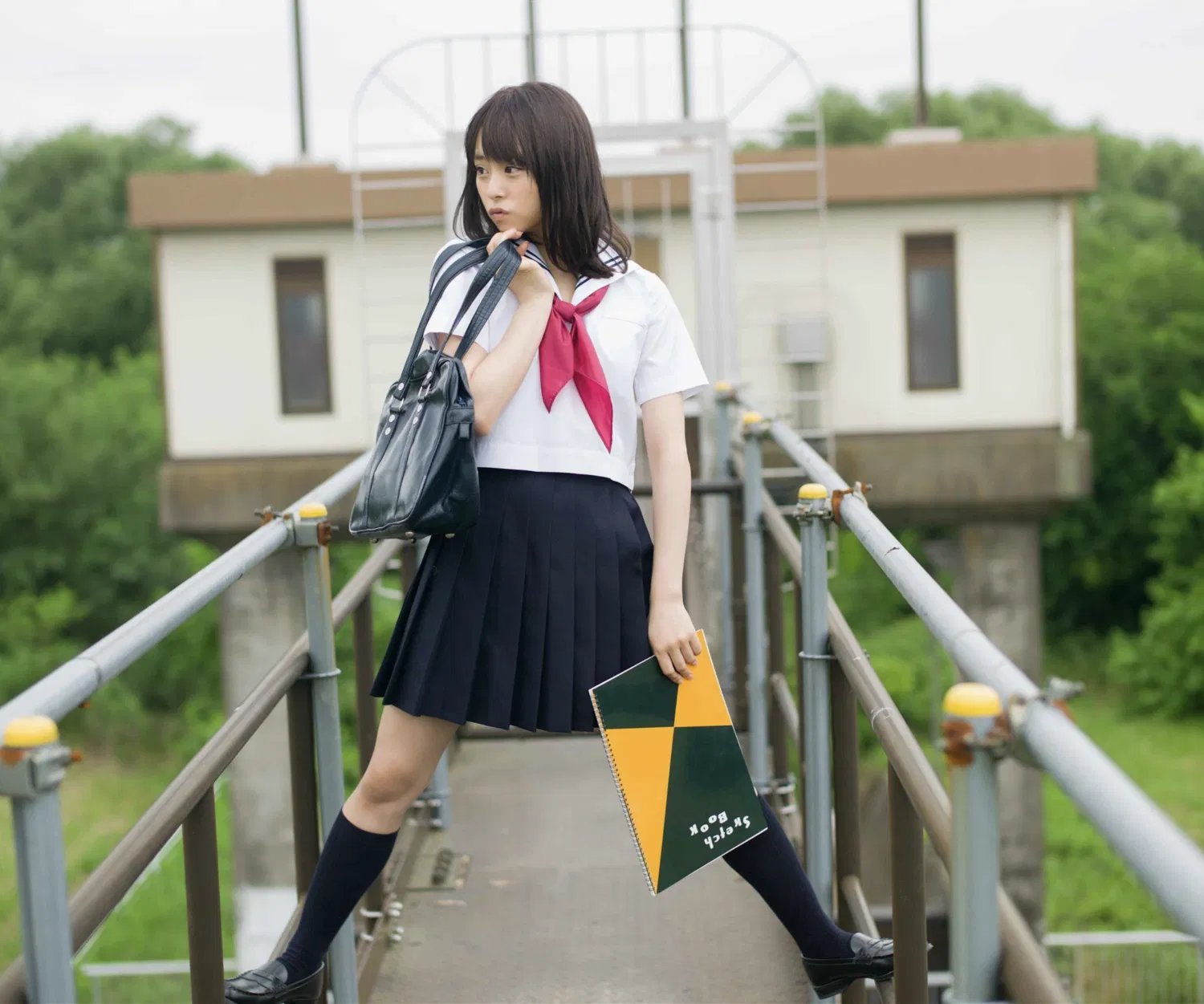 [Photobook] デジタル週プレWeekly写真集 佐藤麗奈『不思議の国のさとれな』