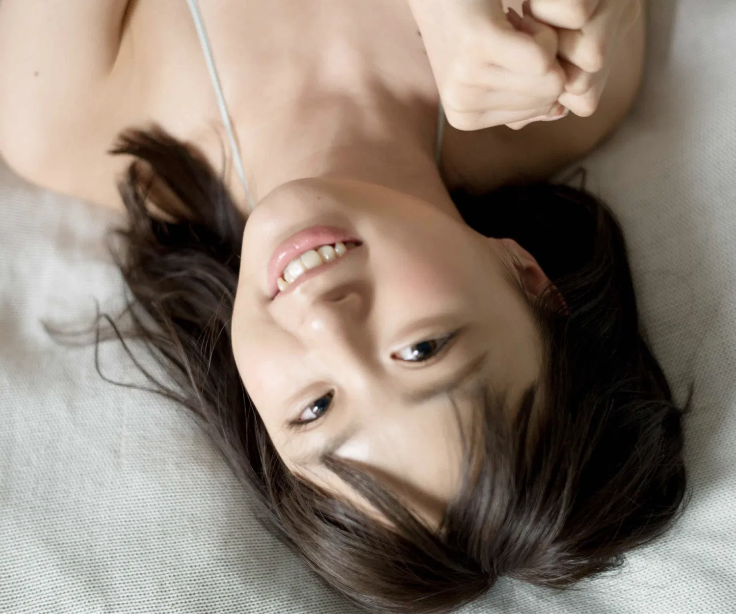 [Photobook] デジタル週プレWeekly写真集 佐藤麗奈『不思議の国のさとれな』