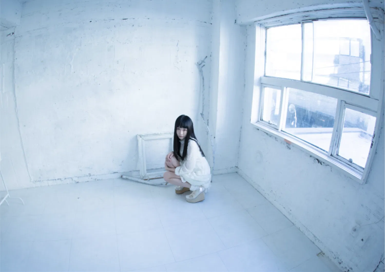 [Photobook] 七菜乃写真集『White』