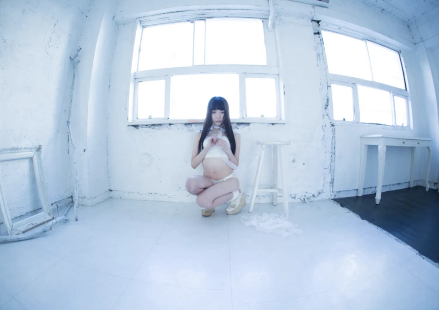 [Photobook] 七菜乃写真集『White』