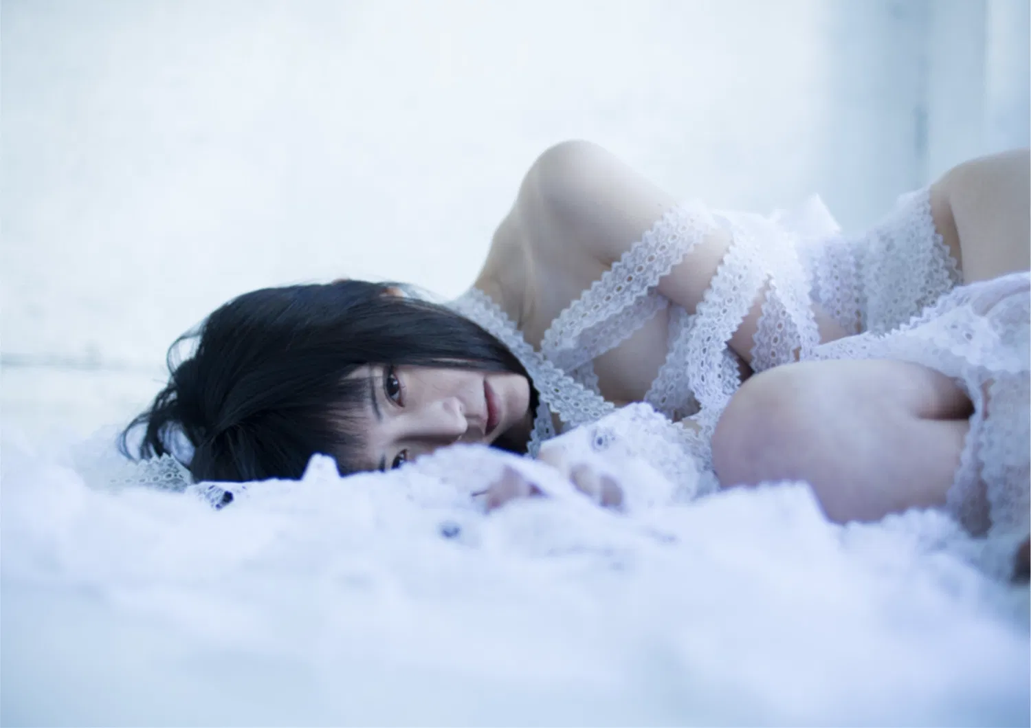 [Photobook] 七菜乃写真集『White』