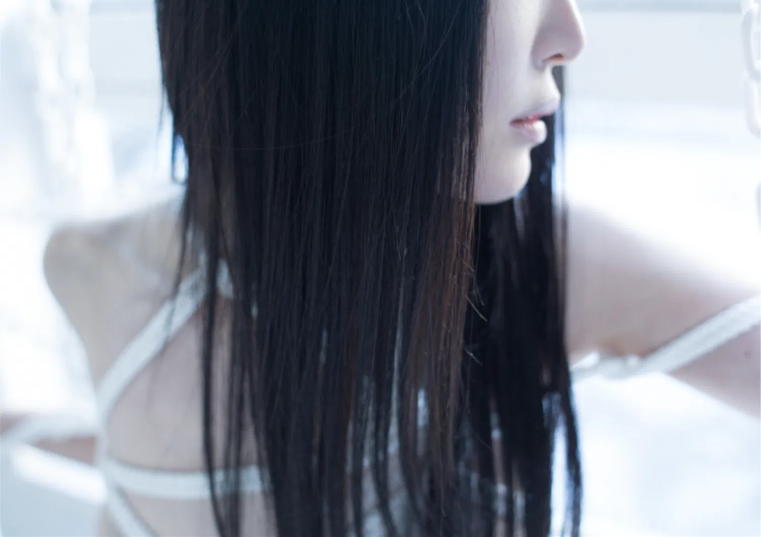 [Photobook] 七菜乃写真集『White』