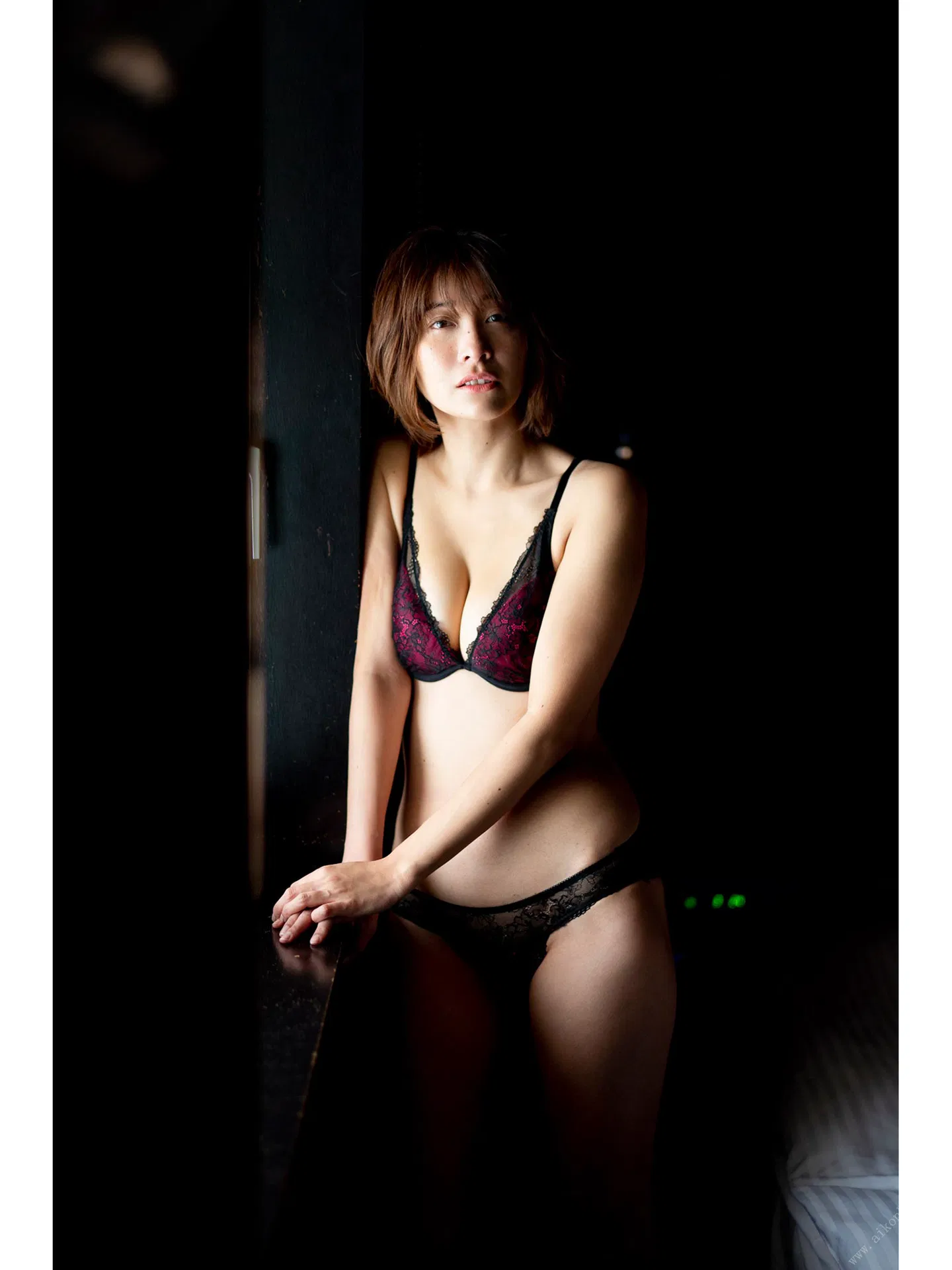 [Photobook] 山崎真実×舞山秀一　silent 週刊ポストデジタル写真集