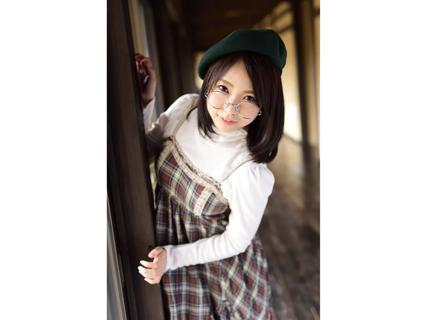 [Photobook] 戸田真琴 写真集『まこりん純情恋旅行』ギリギリ★あいどる倶楽部