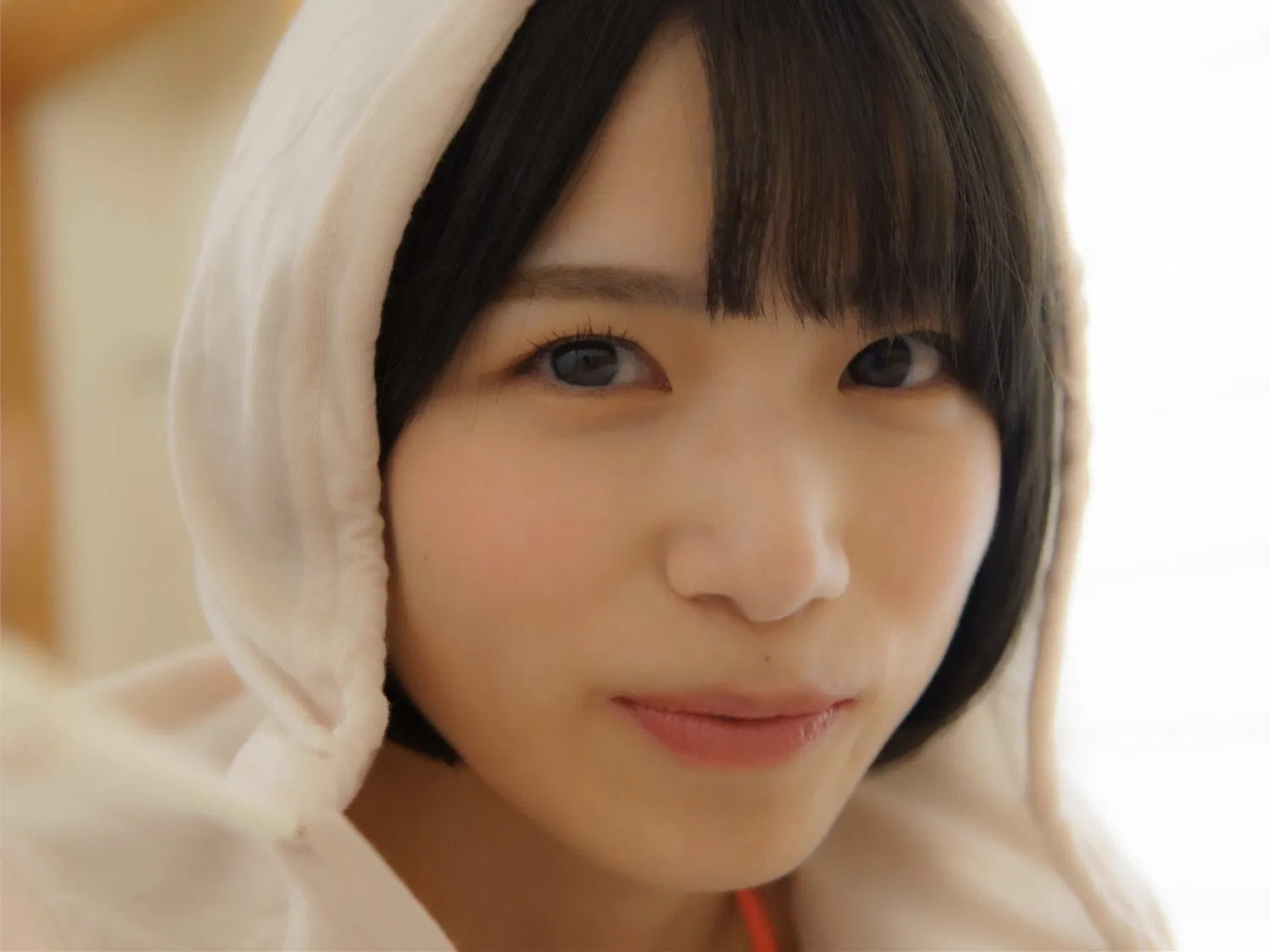 [Photobook] 村上りいな フェティッシュ写真集『ニーハイソックスになりたくて』(エンタメ娯楽ちゃんねる)