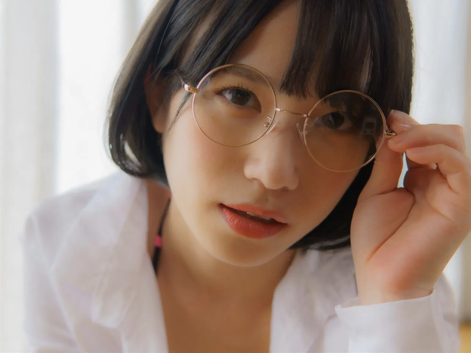 [Photobook] 村上りいな フェティッシュ写真集『ニーハイソックスになりたくて』(エンタメ娯楽ちゃんねる)