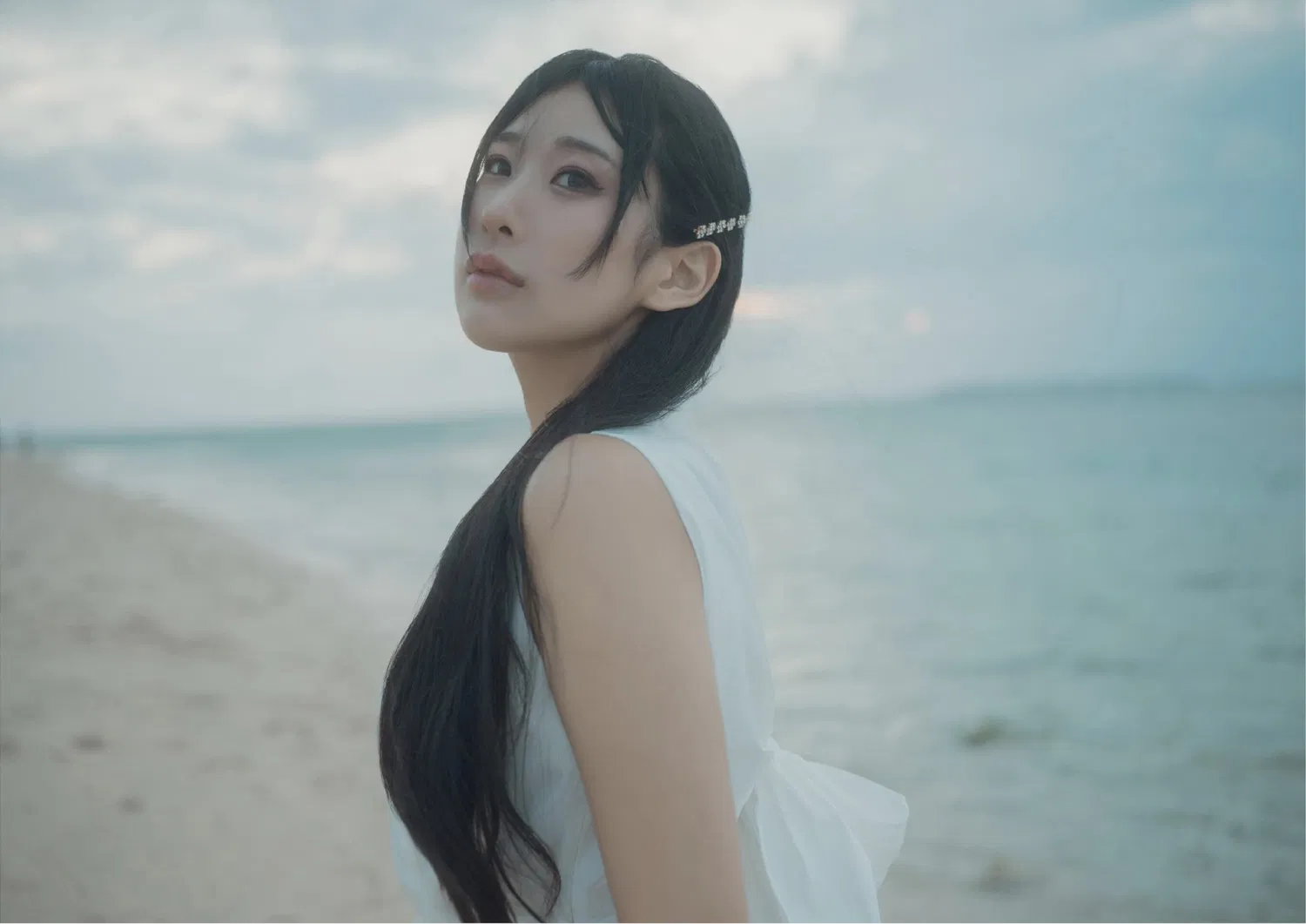 [Photobook] 花宮いのり 写真集『ふたりきり』(wunder publishing house)