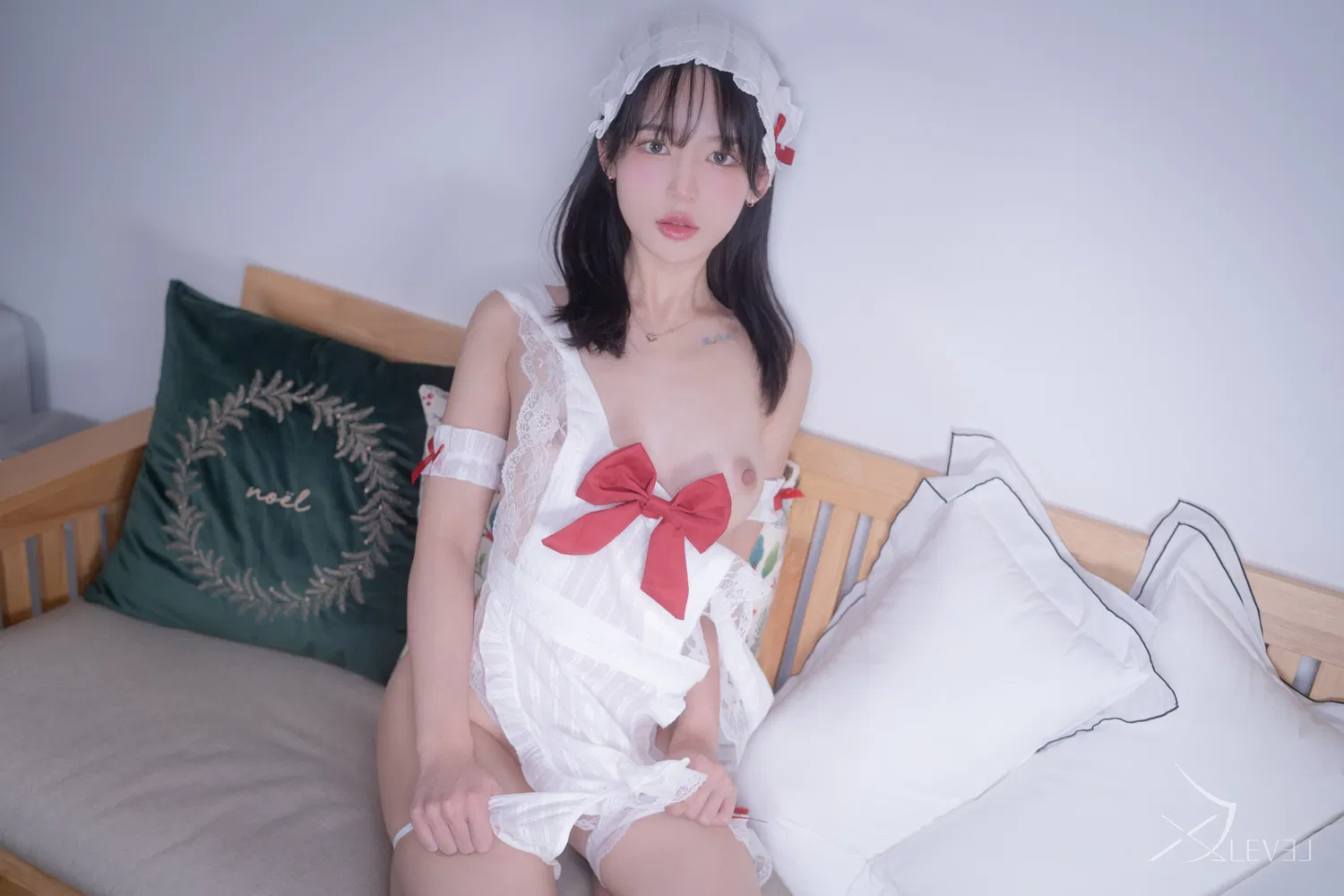 X-Level Yeha (예하) - Aprons