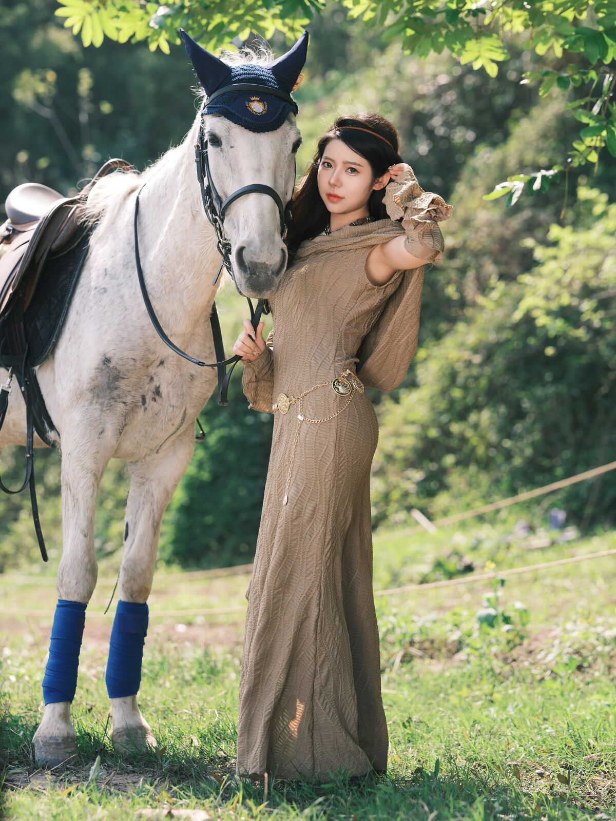 YiTuYu艺图语 Vol.8864 Bu Gen Sui