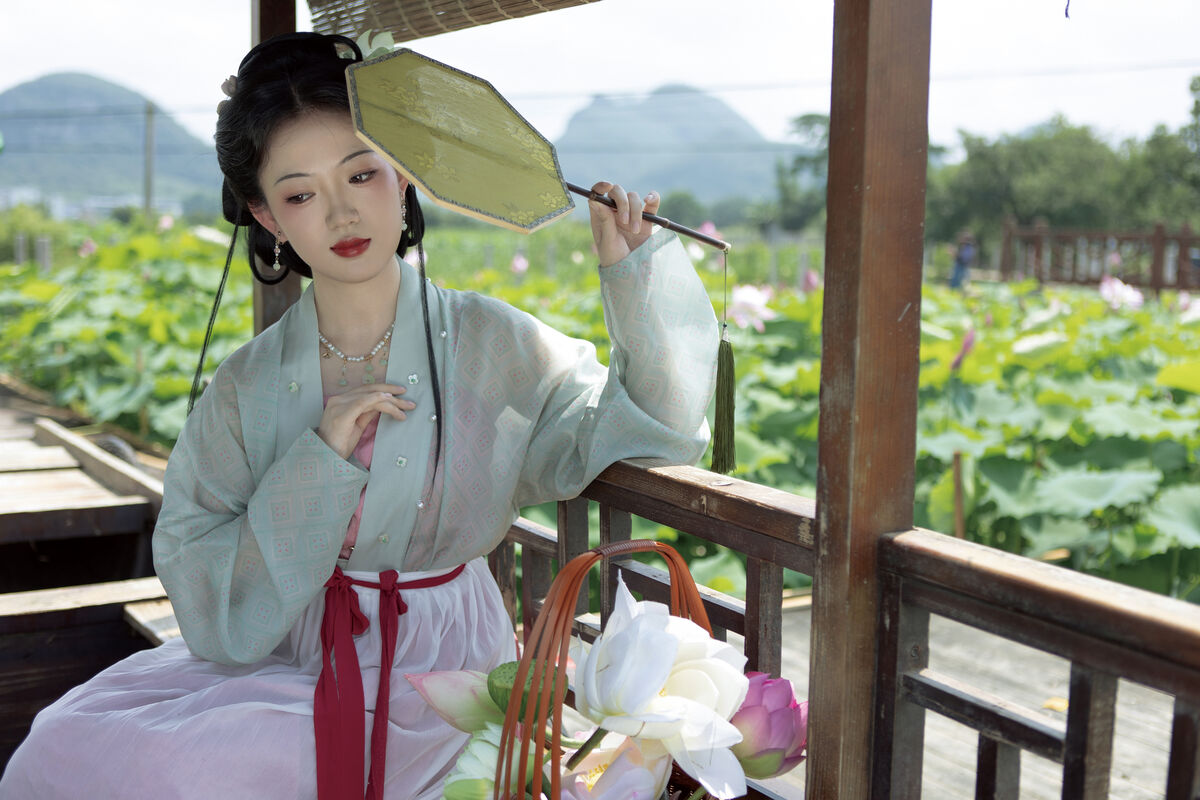 YiTuYu艺图语 Vol.8865 Ying Ying