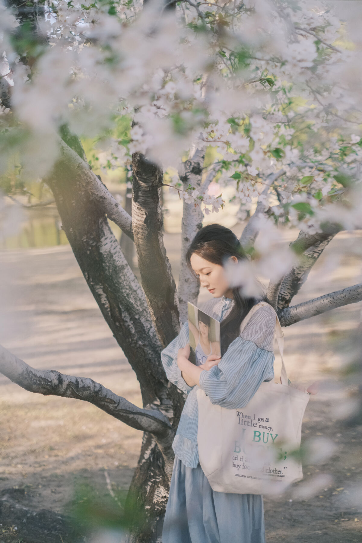 YiTuYu艺图语 Vol.8867 Tong