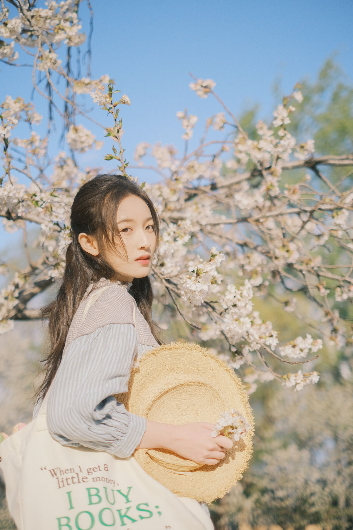 YiTuYu艺图语 Vol.8867 Tong