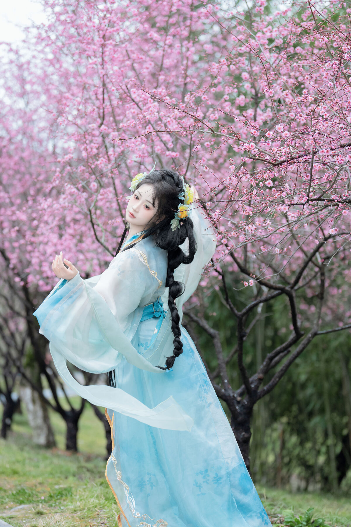 YiTuYu艺图语 Vol.8870 Jiao Yi Zhi Sui Sui