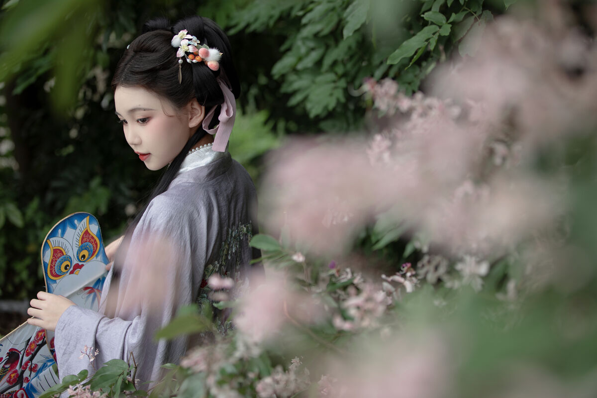 YiTuYu艺图语 Vol.8872 E E Chi Bu Bao