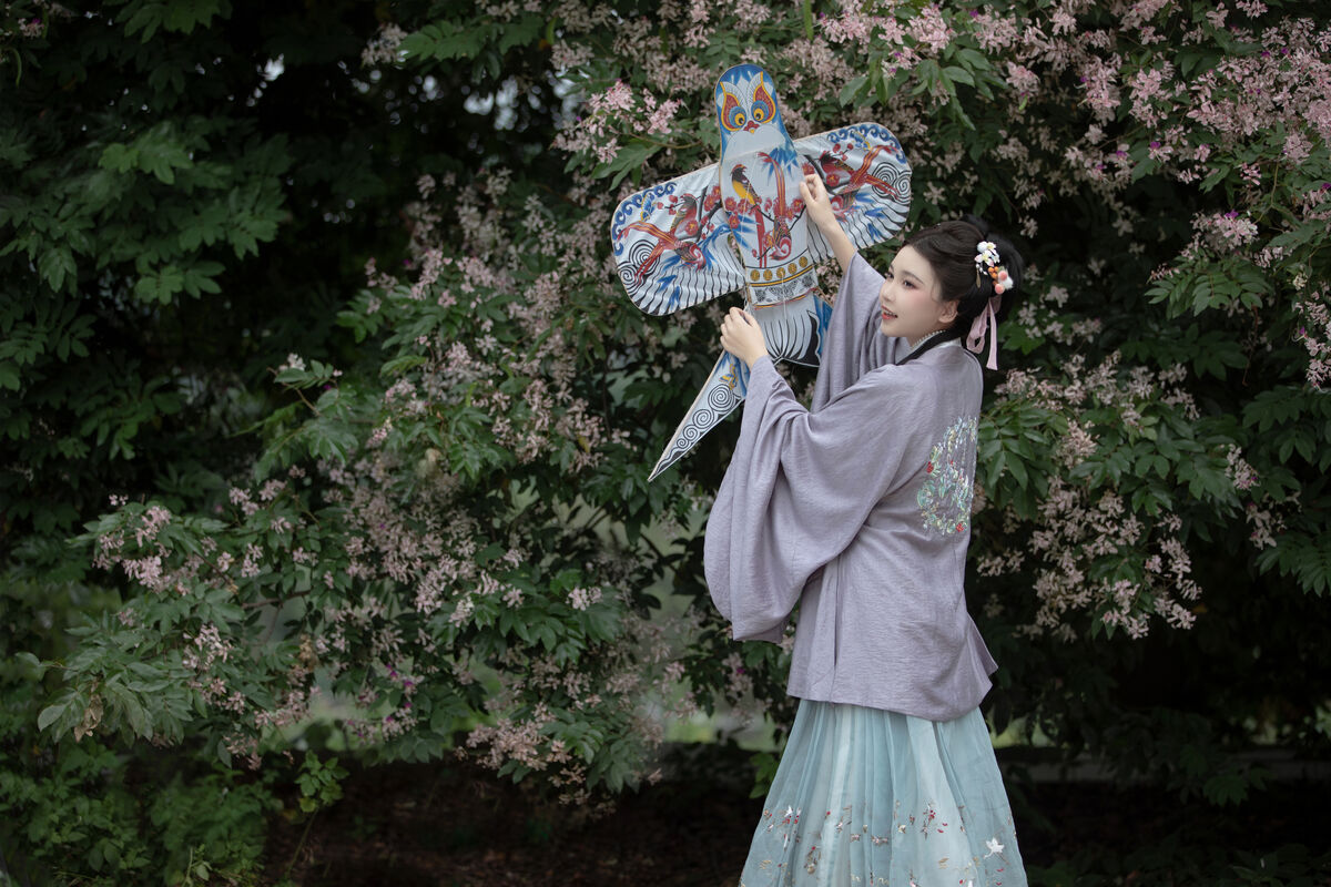 YiTuYu艺图语 Vol.8872 E E Chi Bu Bao