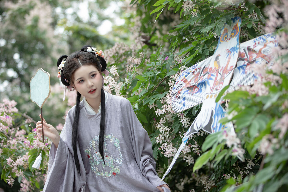 YiTuYu艺图语 Vol.8872 E E Chi Bu Bao