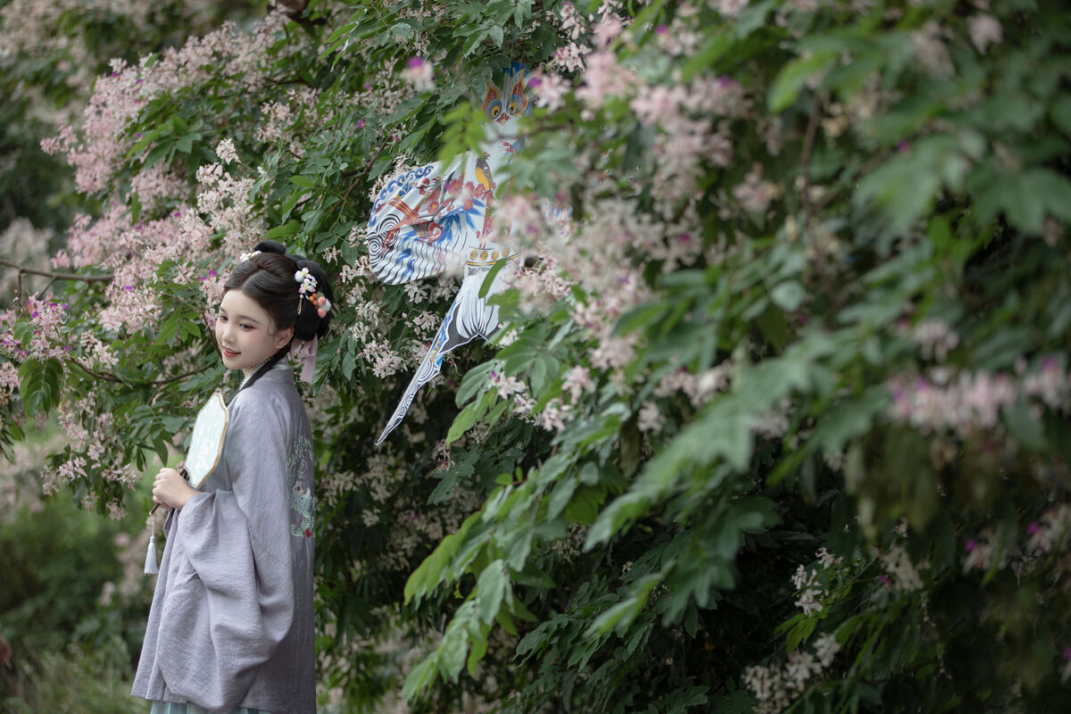 YiTuYu艺图语 Vol.8872 E E Chi Bu Bao