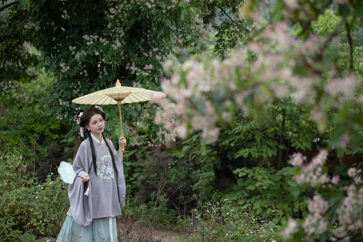 YiTuYu艺图语 Vol.8872 E E Chi Bu Bao