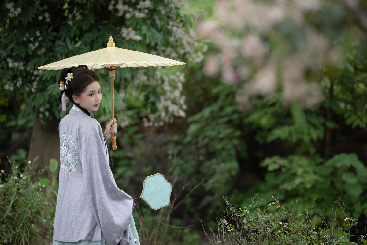 YiTuYu艺图语 Vol.8872 E E Chi Bu Bao