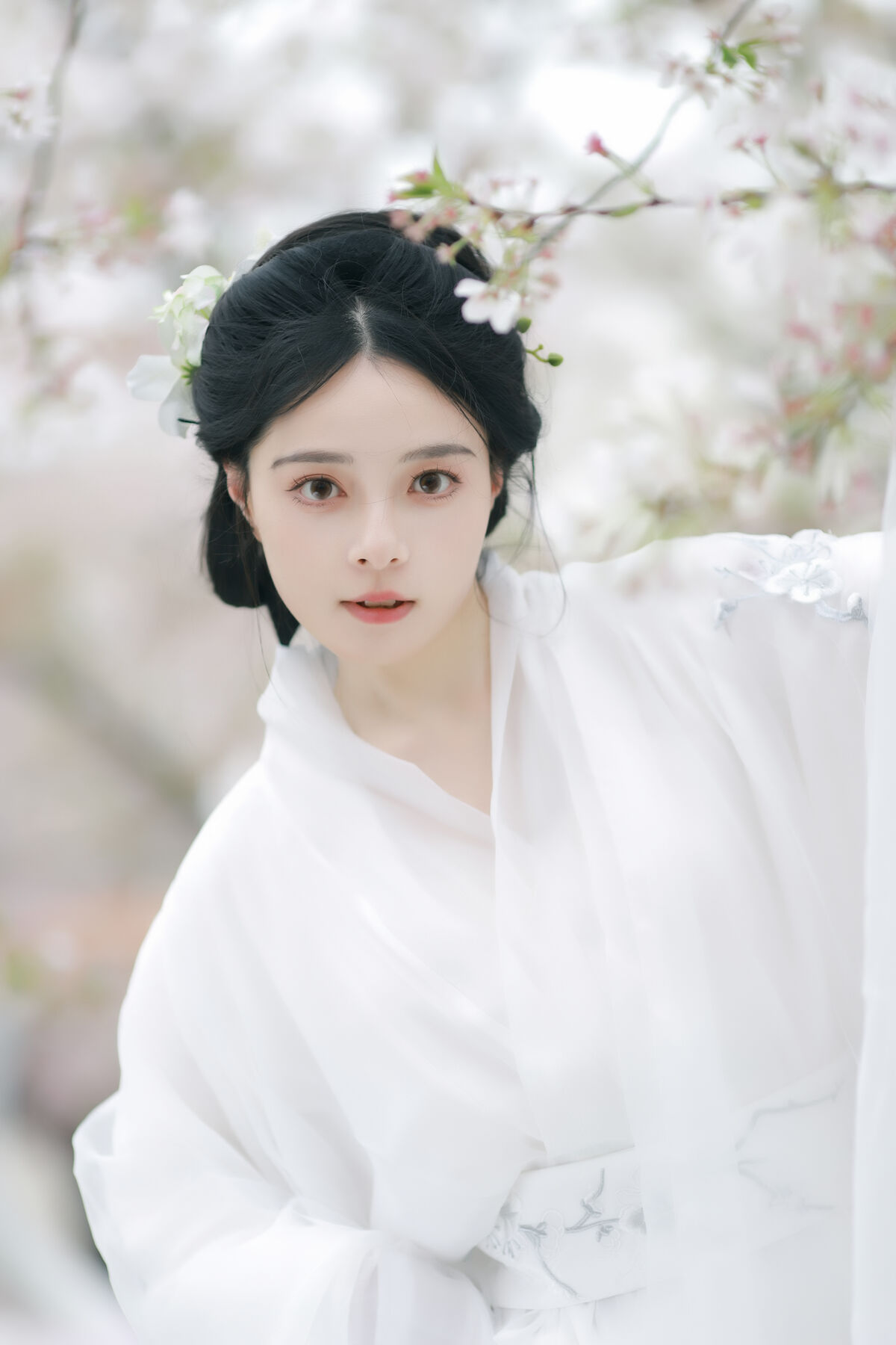 YiTuYu艺图语 Vol.8880 Sui Sui Ru Yi