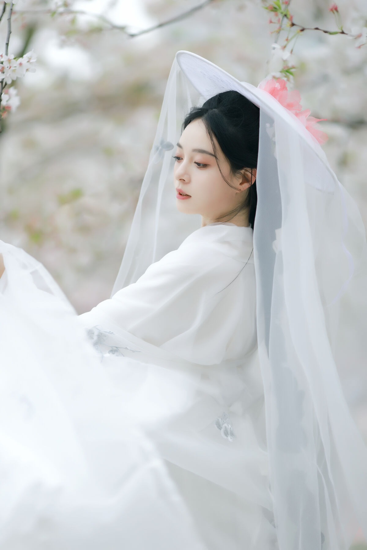 YiTuYu艺图语 Vol.8880 Sui Sui Ru Yi