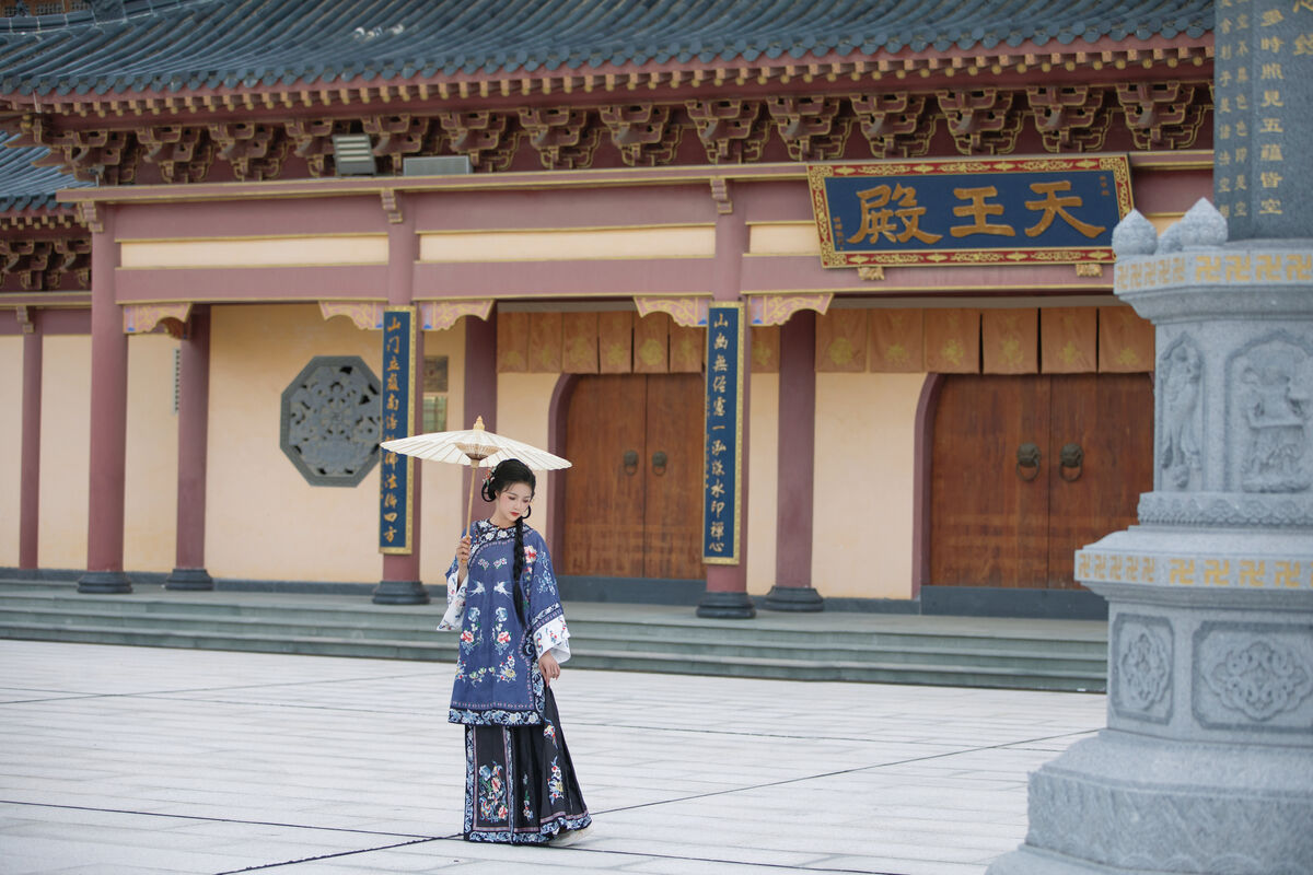 YiTuYu艺图语 Vol.8883 Xin Xin