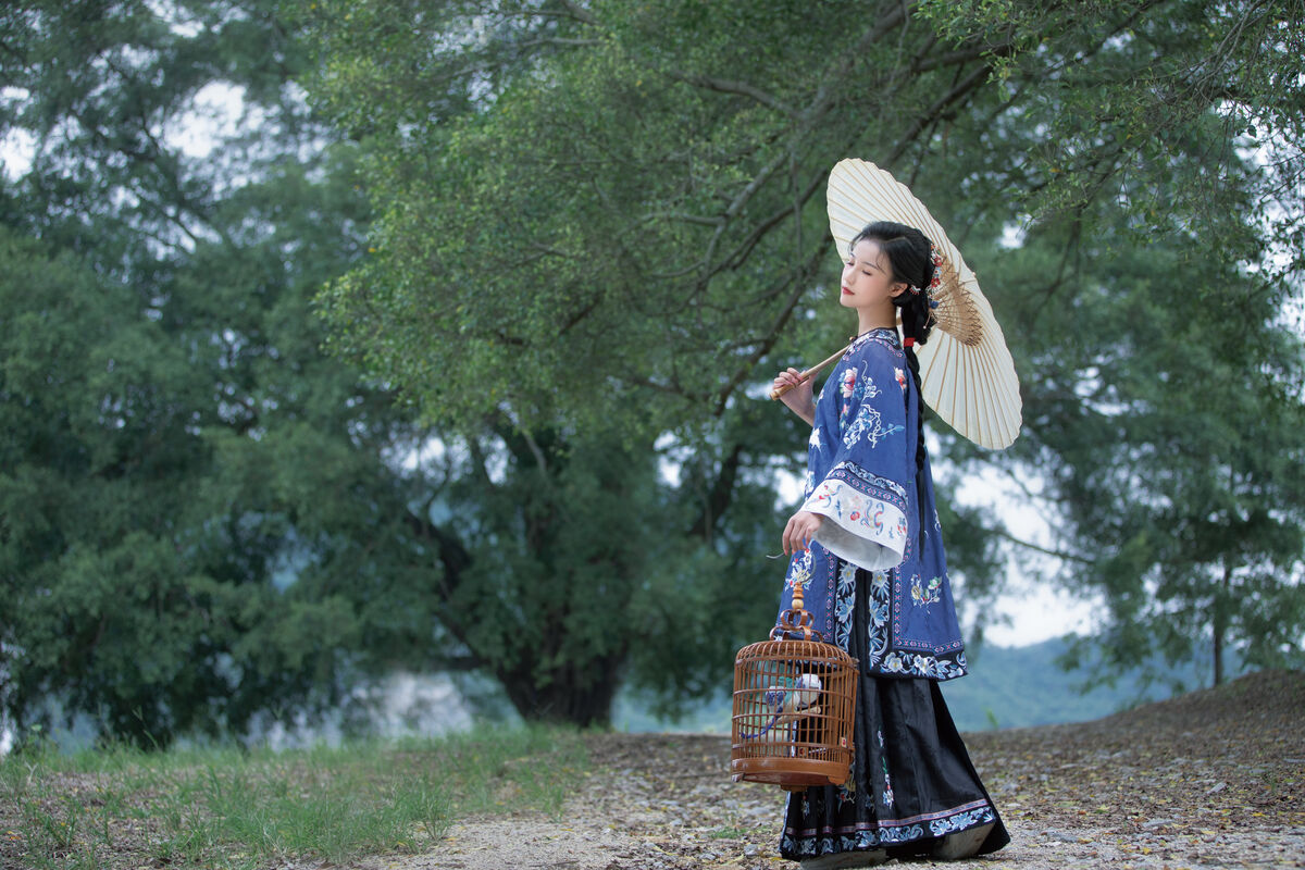 YiTuYu艺图语 Vol.8883 Xin Xin