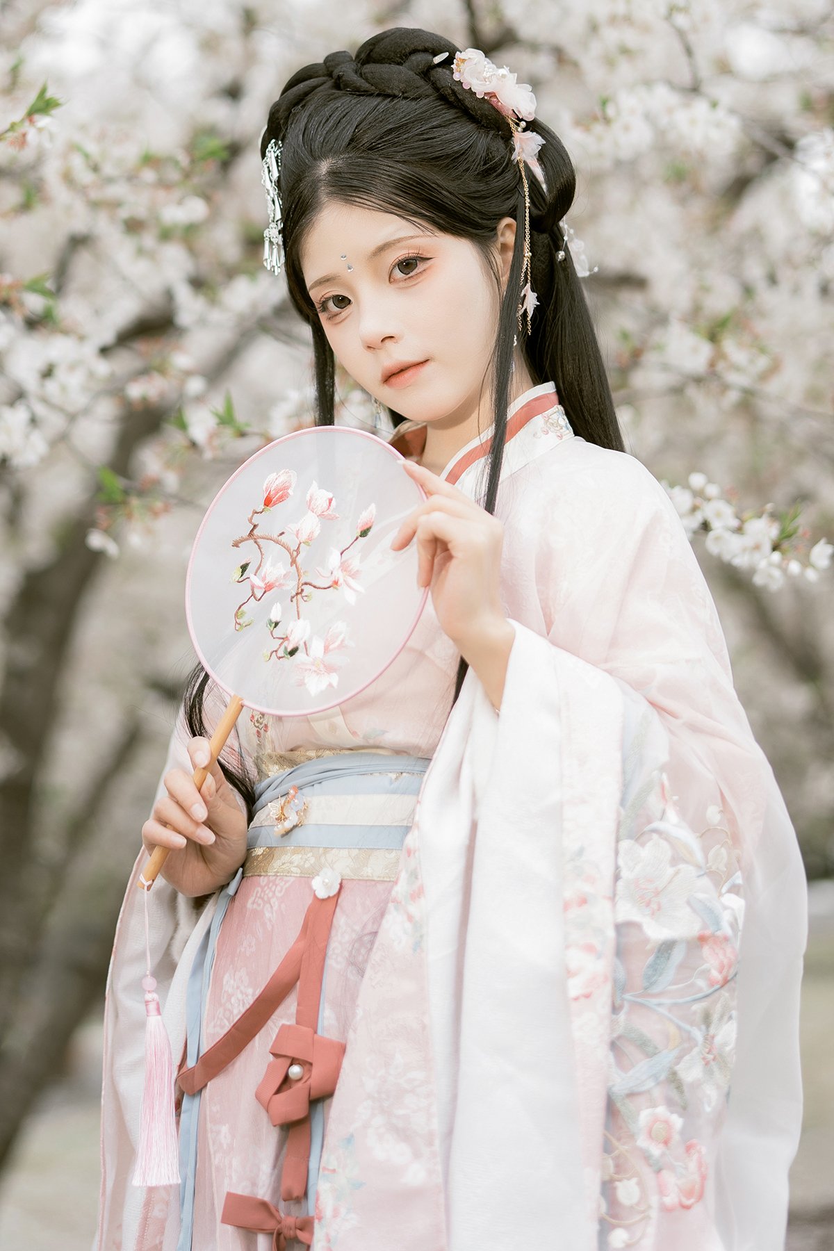 YiTuYu艺图语 Vol.8886 Gu Yan Yi