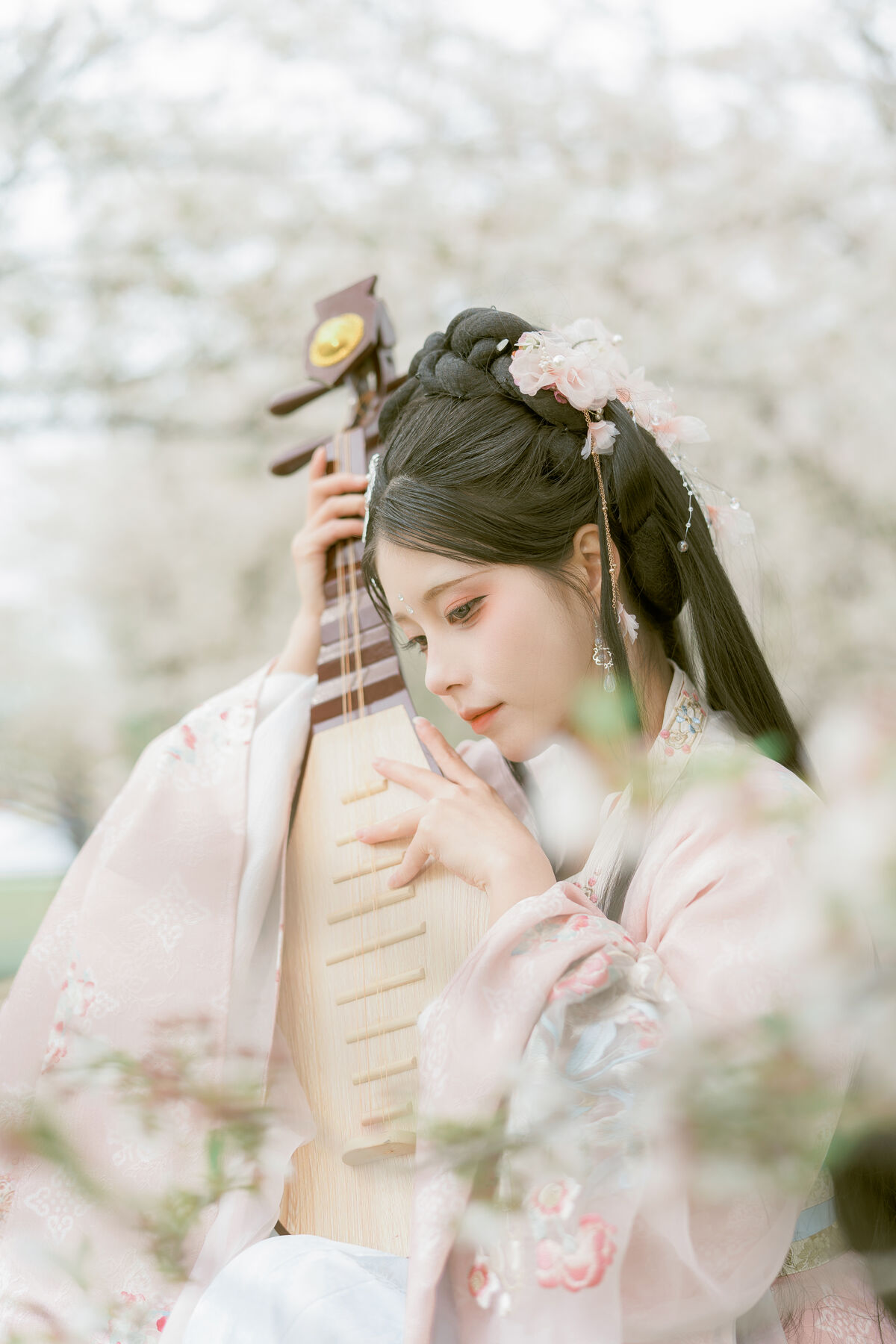 YiTuYu艺图语 Vol.8886 Gu Yan Yi