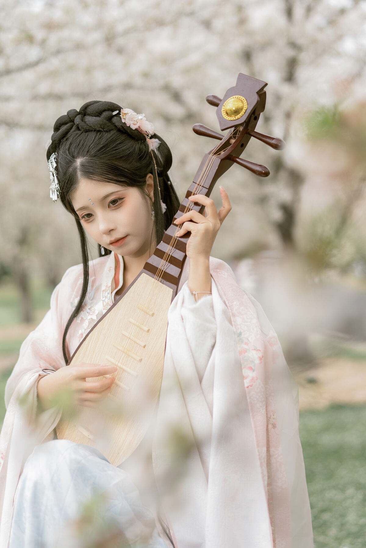 YiTuYu艺图语 Vol.8886 Gu Yan Yi