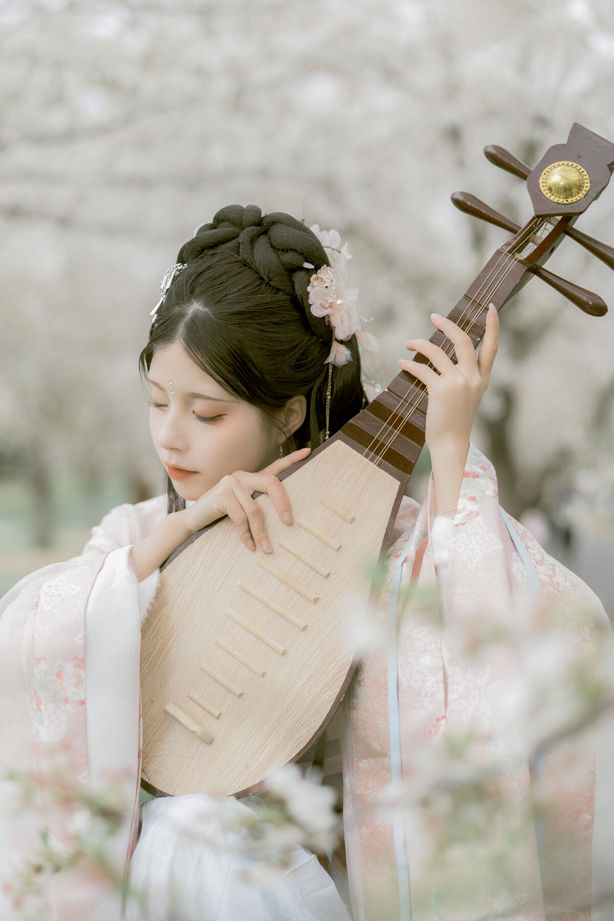 YiTuYu艺图语 Vol.8886 Gu Yan Yi