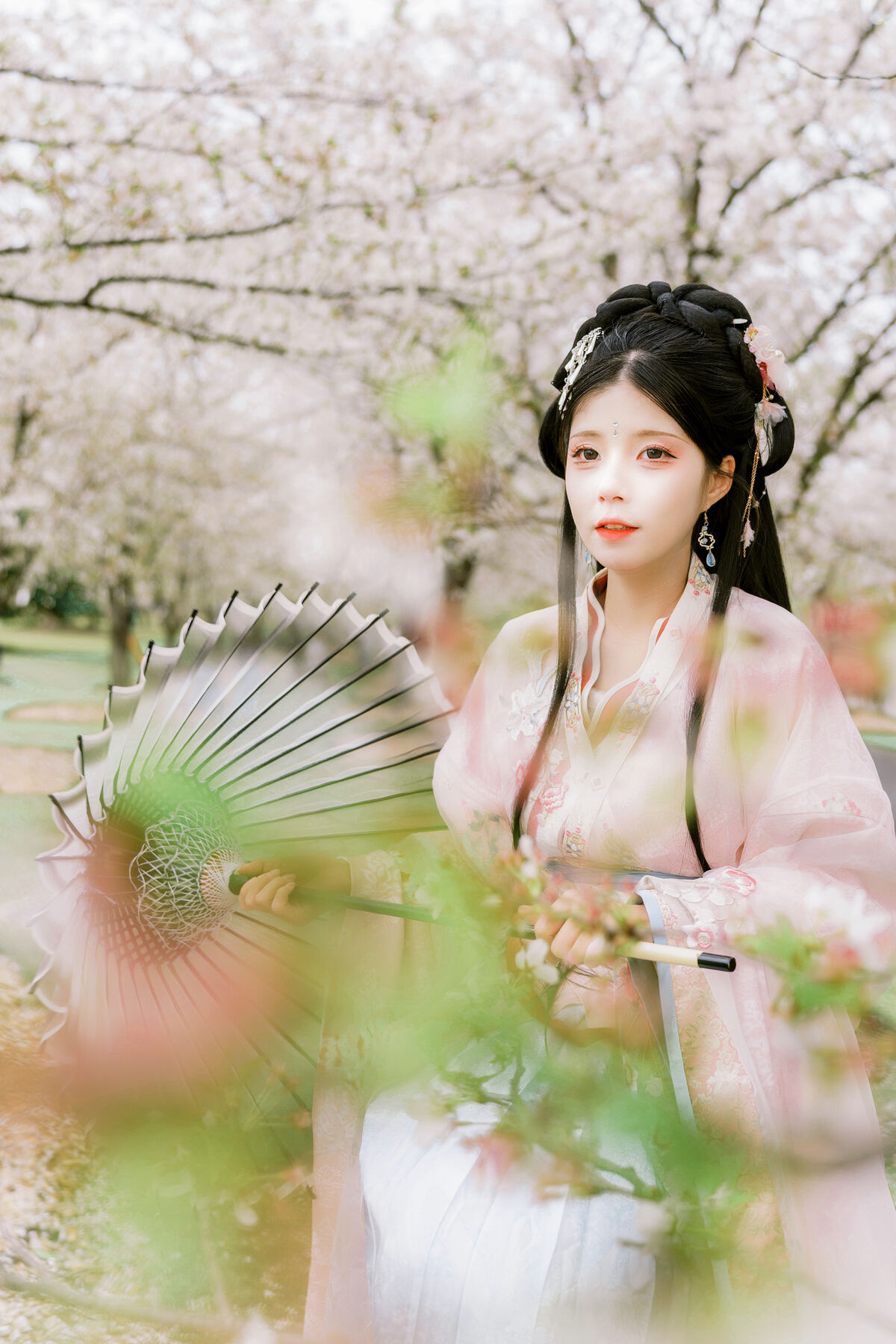 YiTuYu艺图语 Vol.8886 Gu Yan Yi