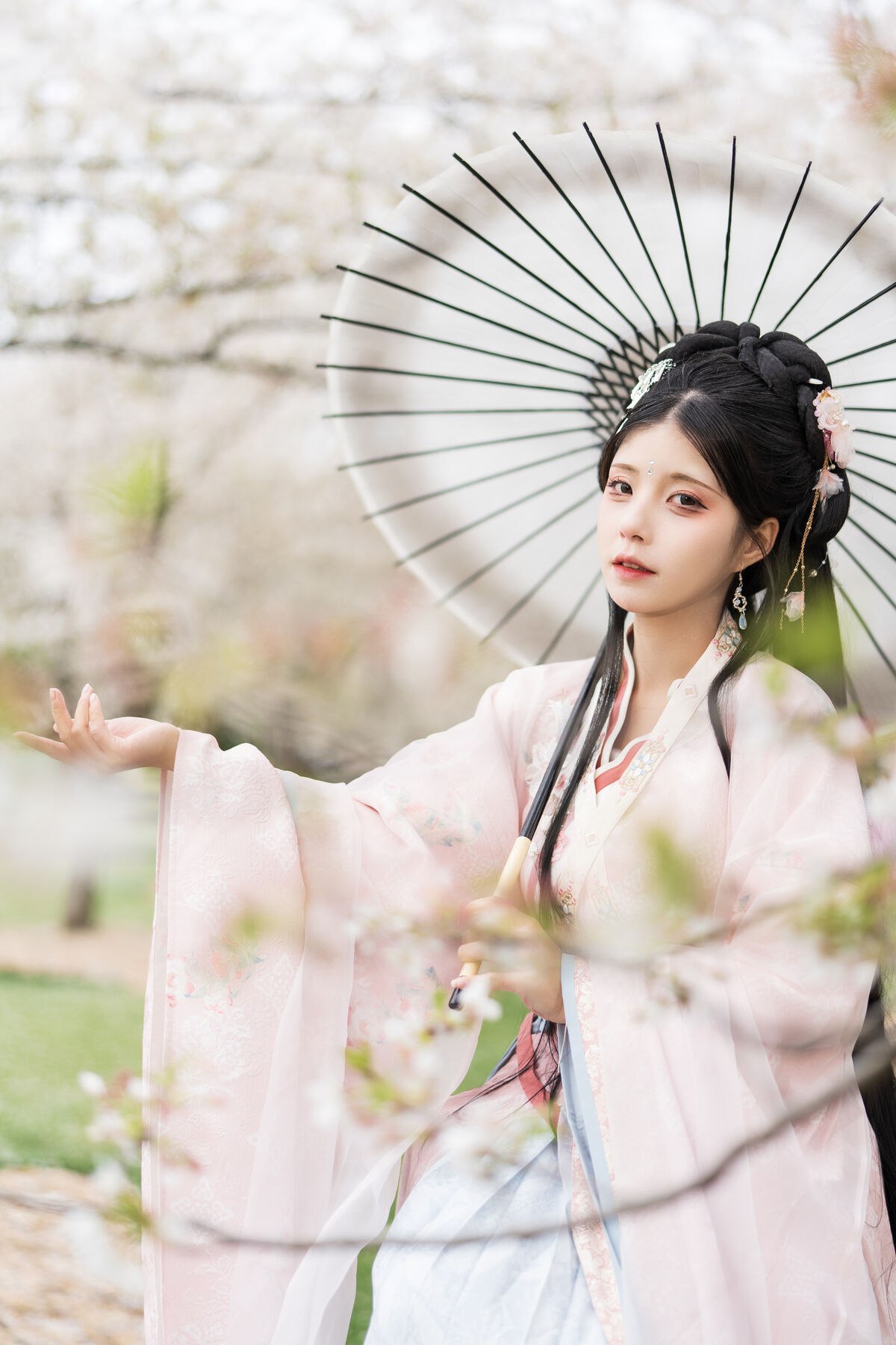 YiTuYu艺图语 Vol.8886 Gu Yan Yi