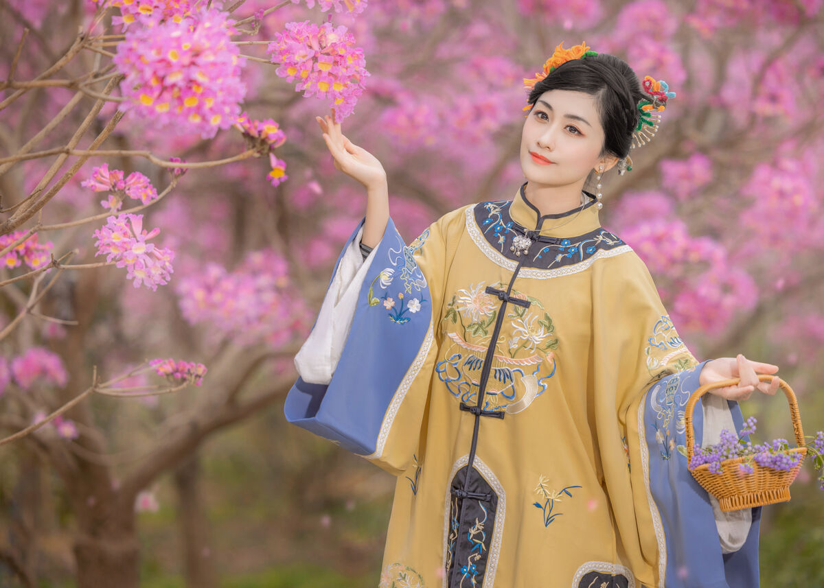 YiTuYu艺图语 Vol.8888 Tang Tang