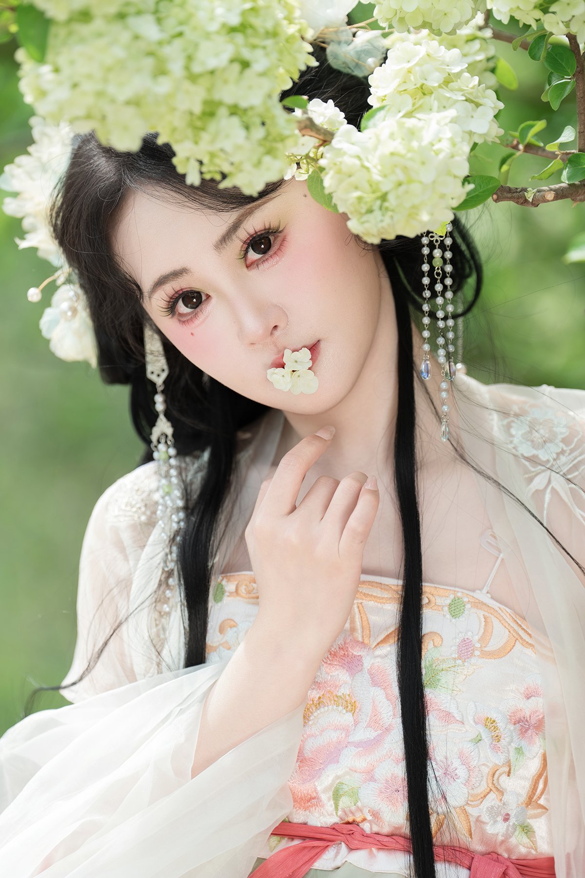 YiTuYu艺图语 Vol.8889 Jiao Yi Zhi Sui Sui