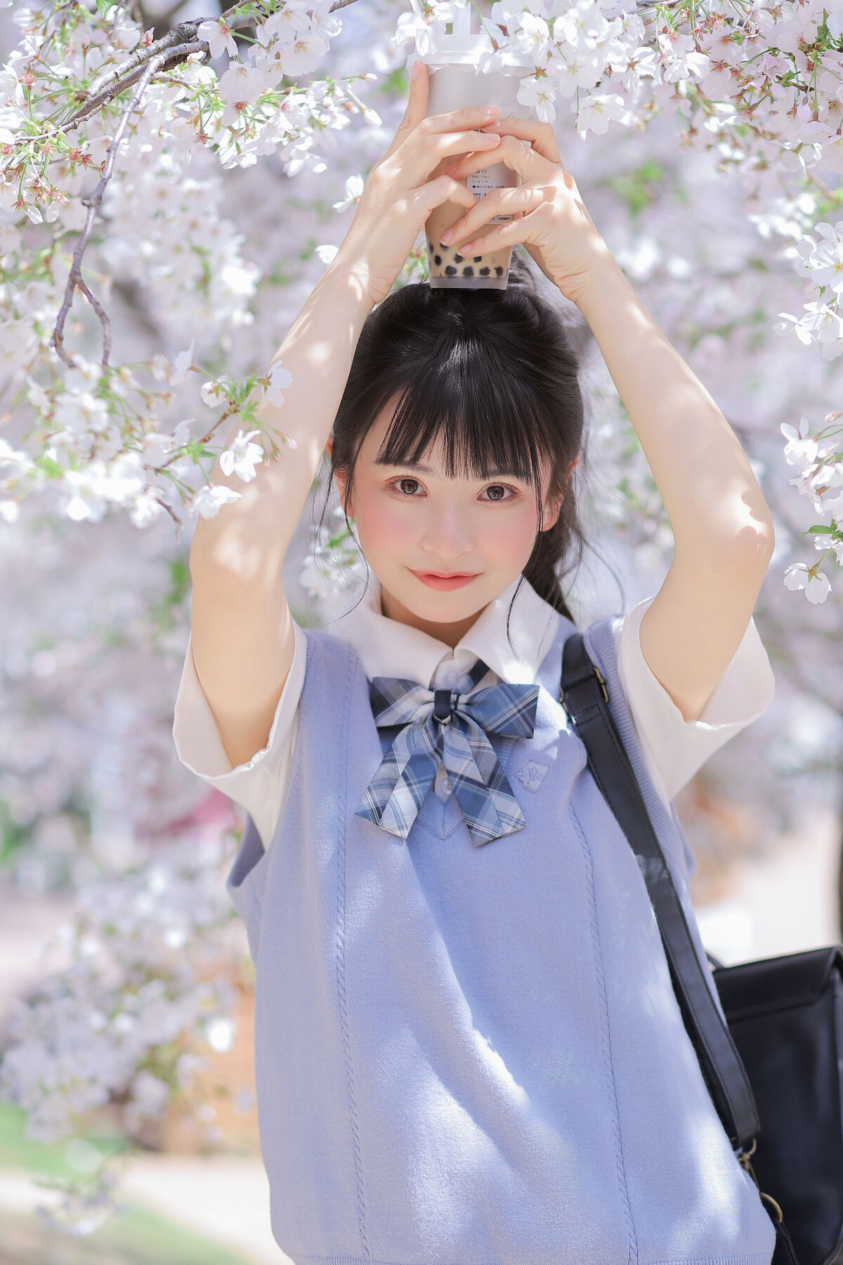 YiTuYu艺图语 Vol.8890 Zhuo Dao Yi Zhi Su Su