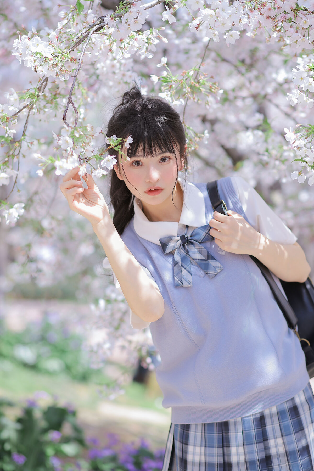 YiTuYu艺图语 Vol.8890 Zhuo Dao Yi Zhi Su Su