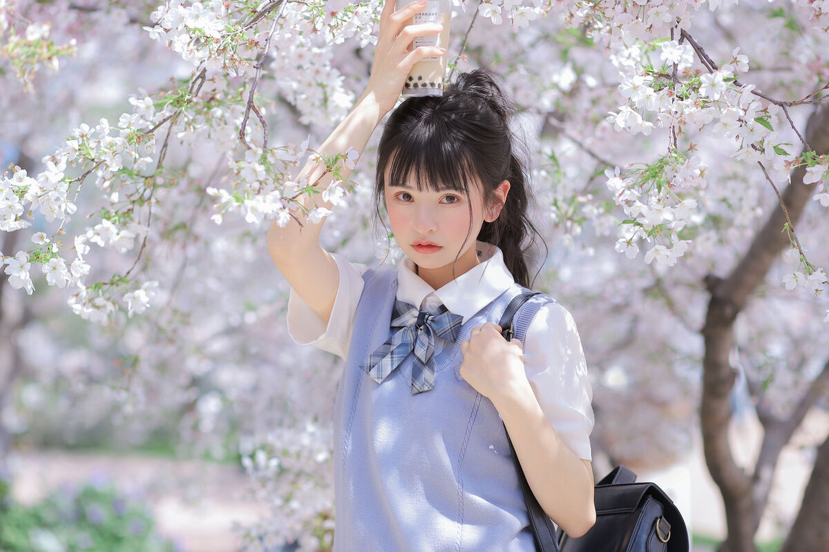 YiTuYu艺图语 Vol.8890 Zhuo Dao Yi Zhi Su Su