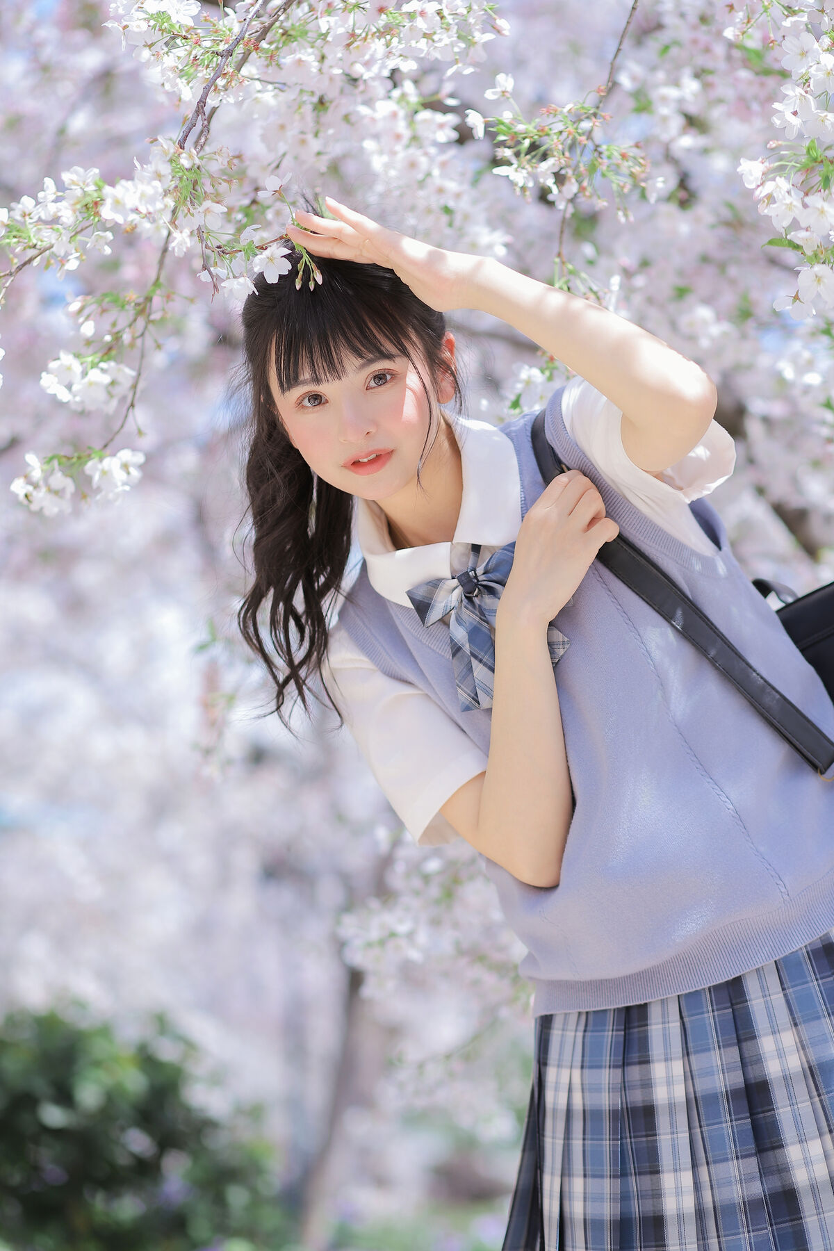 YiTuYu艺图语 Vol.8890 Zhuo Dao Yi Zhi Su Su