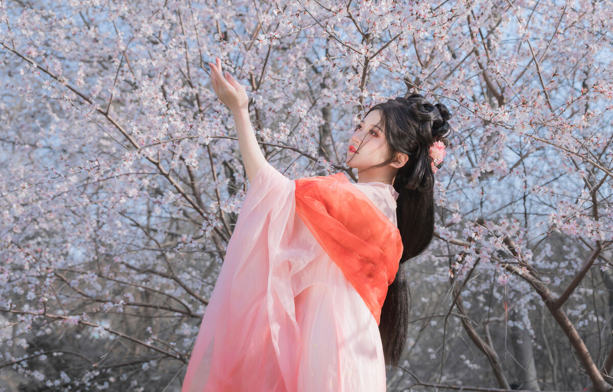 YiTuYu艺图语 Vol.8891 Gui Yuan Ba Bao Zhou