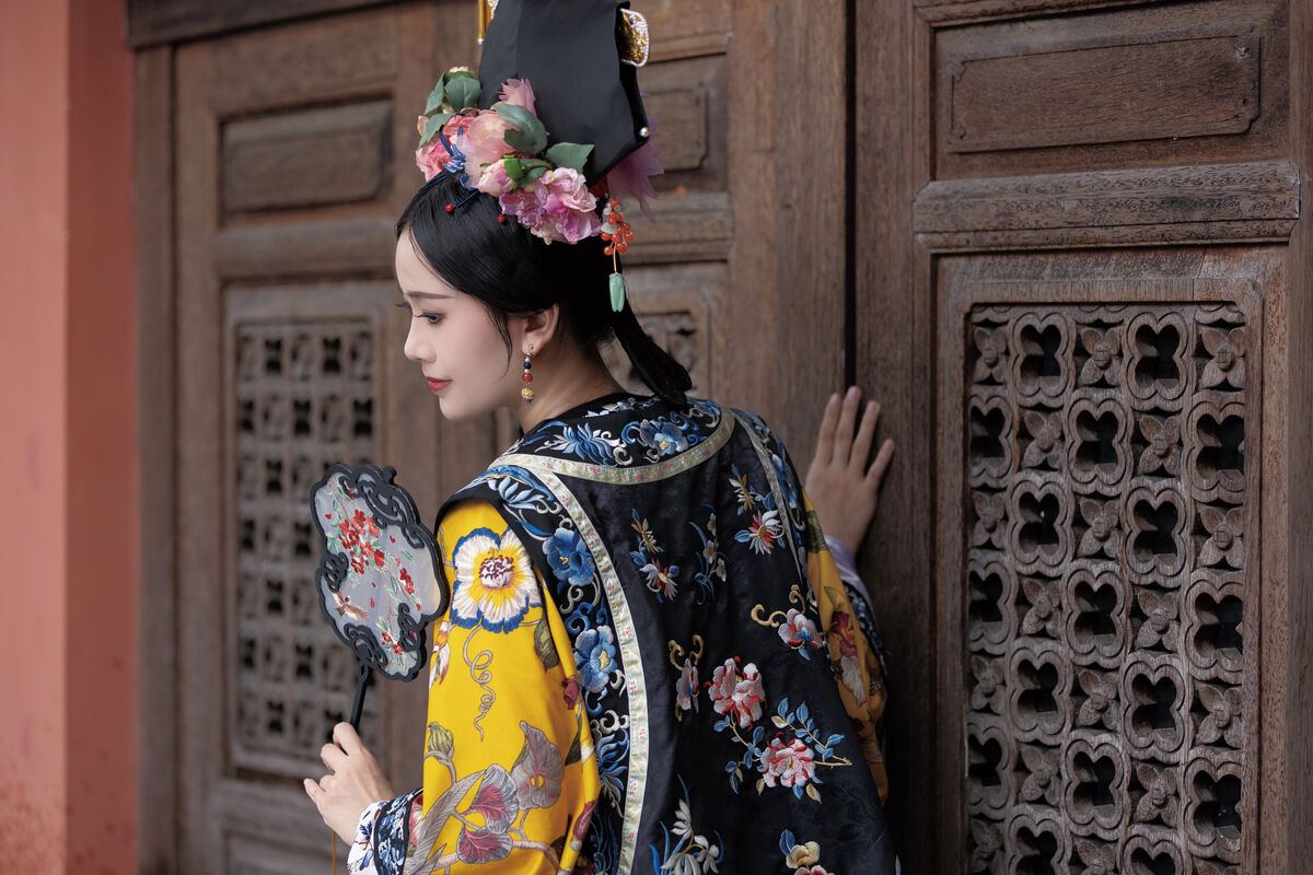 YiTuYu艺图语 Vol.8895 Re Mei Shi Xiao Guai