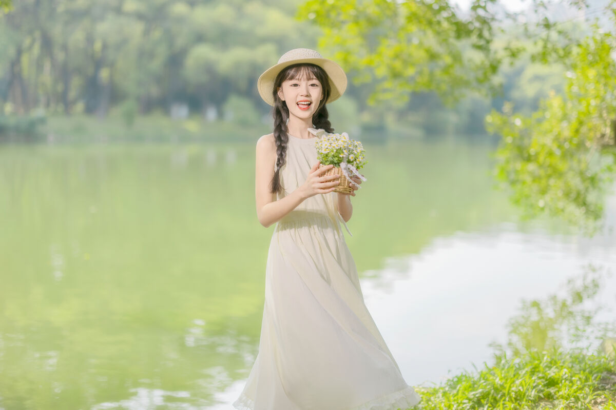 YiTuYu艺图语 Vol.8896 Mei Mei Xiao Yu