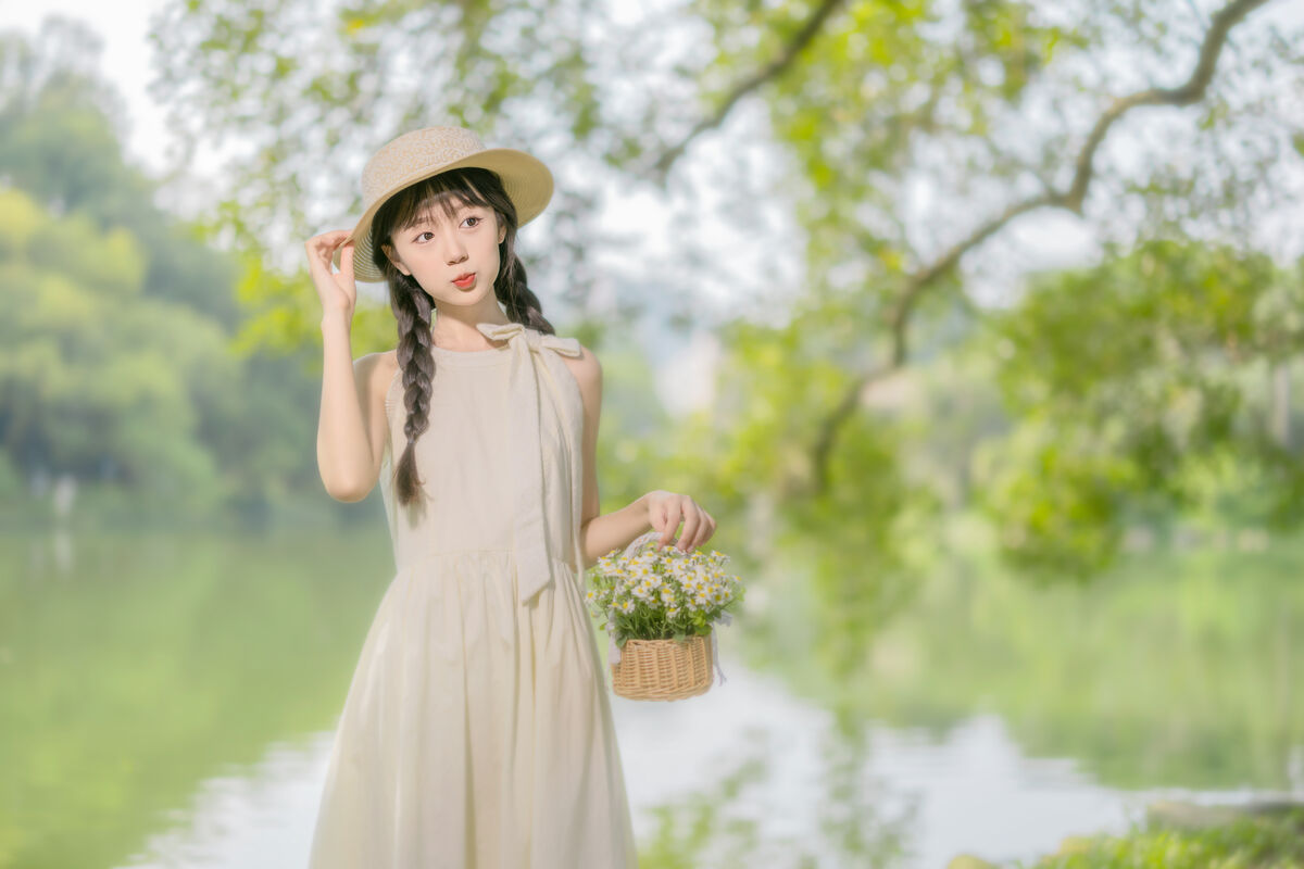YiTuYu艺图语 Vol.8896 Mei Mei Xiao Yu