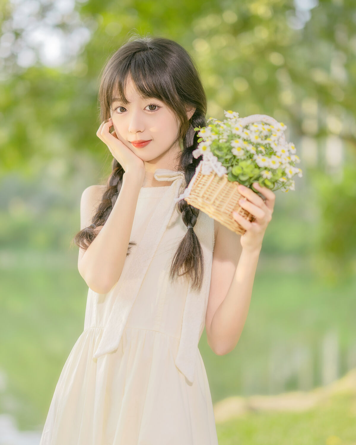 YiTuYu艺图语 Vol.8896 Mei Mei Xiao Yu
